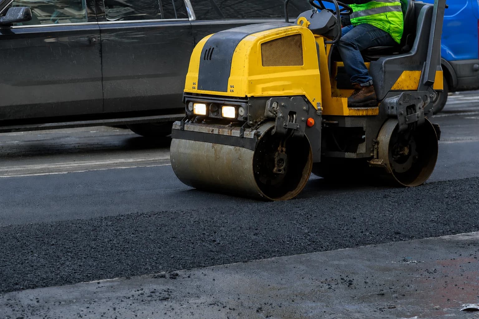 Autonomous road roller at work